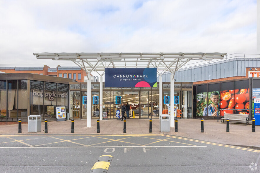 Lynchgate Rd, Coventry à louer - Photo principale – Image 1 sur 4