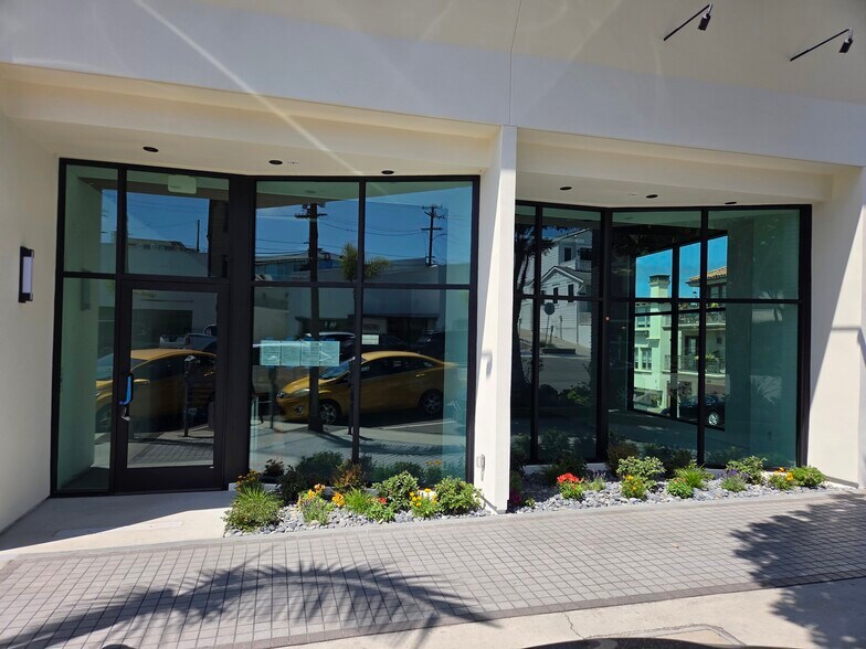 1141-1151 Manhattan Ave, Manhattan Beach, CA à louer - Photo de l’immeuble – Image 3 sur 9