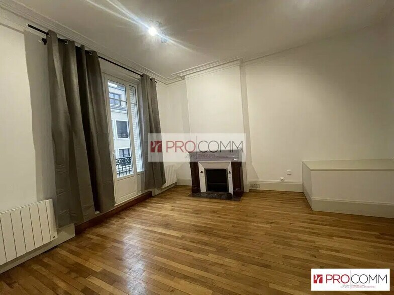 Bureau dans Chartres à louer - Photo de l’immeuble – Image 3 sur 3