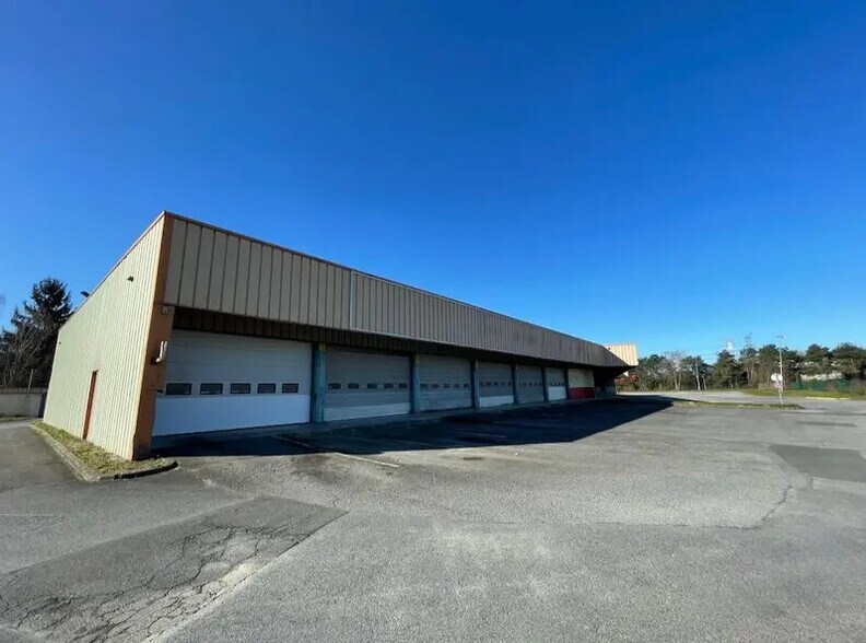 Industriel/Logistique dans Collégien à louer - Photo de l’immeuble – Image 3 sur 8