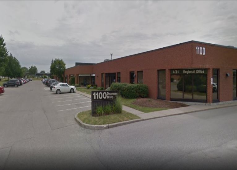 1100 Dearness Dr, London, ON à louer - Photo principale – Image 1 sur 1