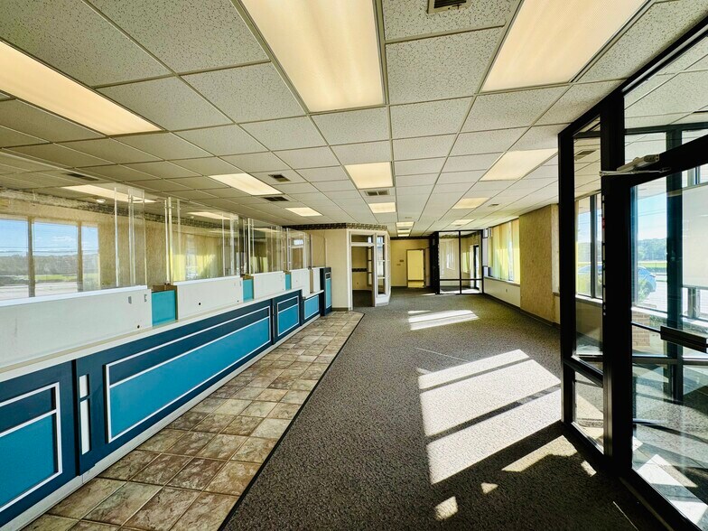 2165 York Rd, Timonium, MD à louer - Photo de l’immeuble – Image 2 sur 10