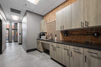 2100 N Main St, Fort Worth, TX à louer Photo intérieure– Image 1 sur 5