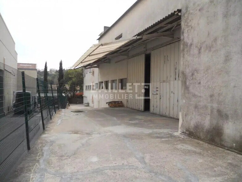 Industriel/Logistique dans GRASSE à vendre - Photo de l’immeuble – Image 2 sur 21