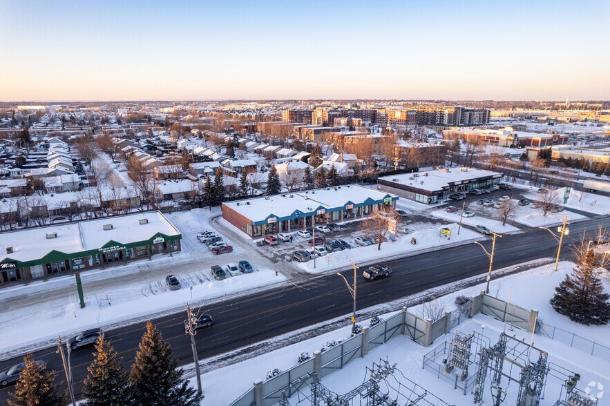3040-3058 Ch De La Rivière-Cachée, Boisbriand, QC à louer - Aérien – Image 2 sur 3