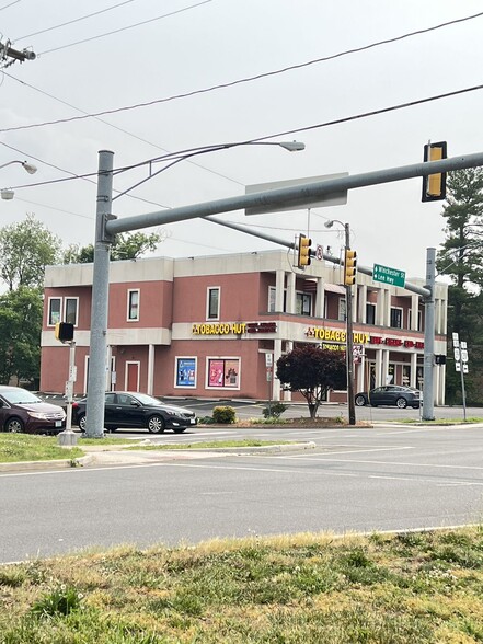 294 W Lee Hwy, Warrenton, VA à louer - Photo de l’immeuble – Image 1 sur 14