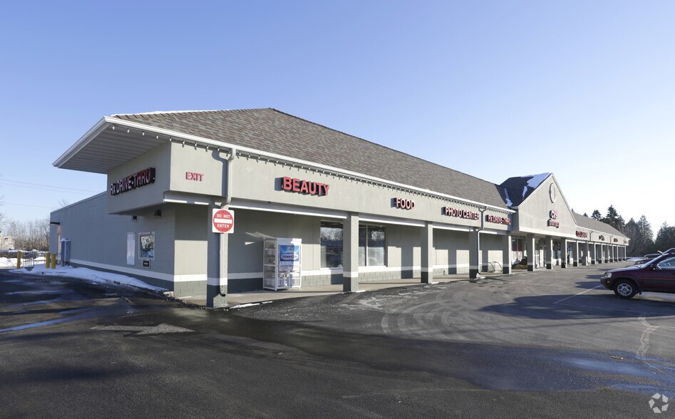 W63N124-W63N152 Washington Ave, Cedarburg, WI à louer - Photo principale – Image 1 sur 6