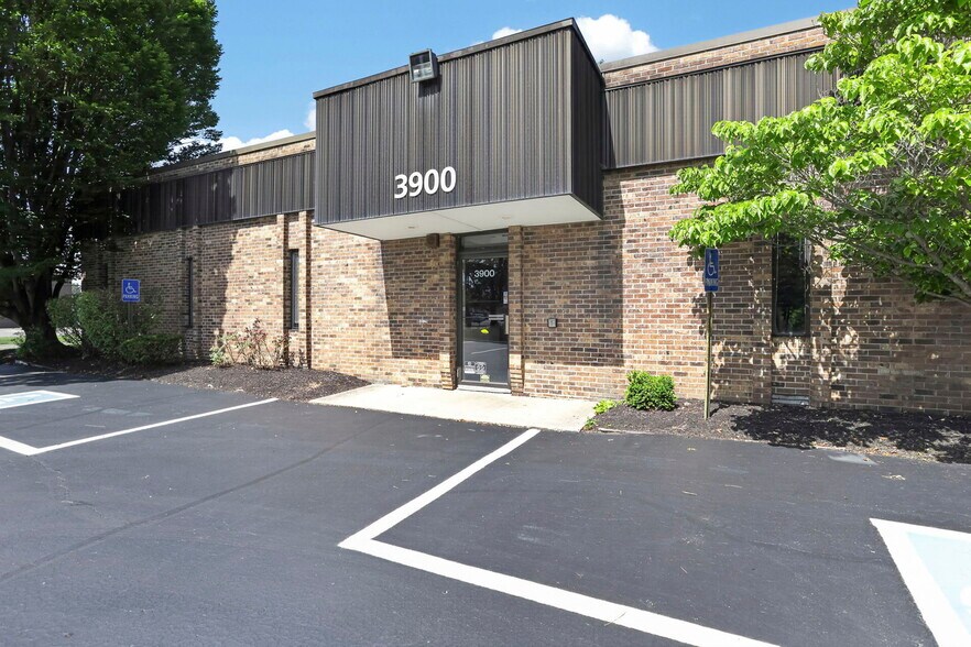 3900 E Livingston Ave, Columbus, OH à vendre - Photo de l’immeuble – Image 3 sur 59