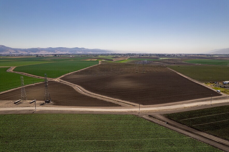 120 San Jon Rd, Salinas, CA à vendre - Photo de l’immeuble – Image 2 sur 14