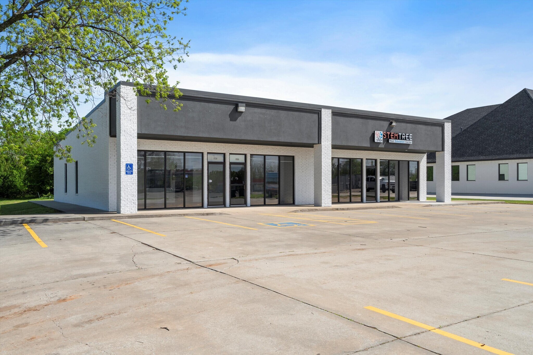 17311 NE 23rd St, Choctaw, OK à louer Photo de l’immeuble– Image 1 sur 13
