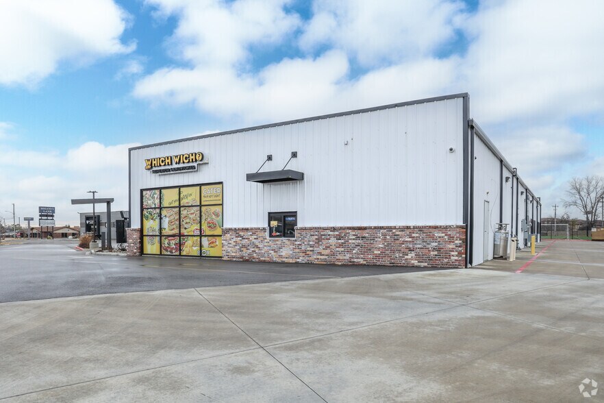 802 W Main St, Jenks, OK à louer - Photo de l’immeuble – Image 3 sur 6
