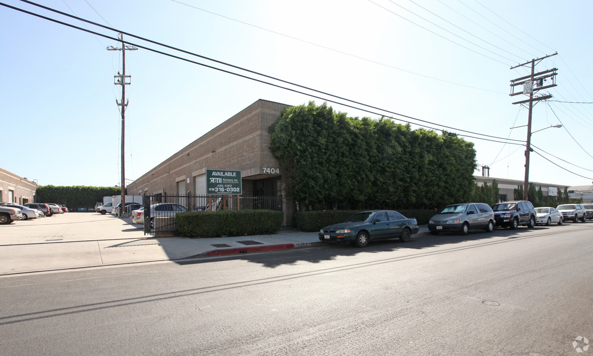 7404 Fulton Ave, North Hollywood, CA à louer Photo principale– Image 1 sur 3