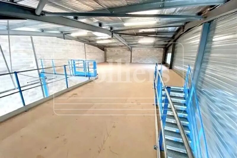 Industriel/Logistique dans Aubagne à louer - Photo intérieure – Image 2 sur 3