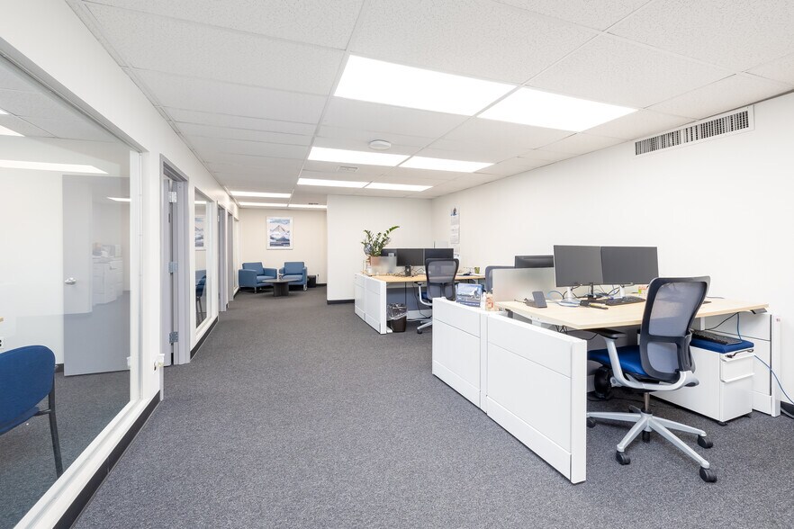 182-16 149th Rd, Jamaica, NY à louer - Photo de l’immeuble – Image 3 sur 4