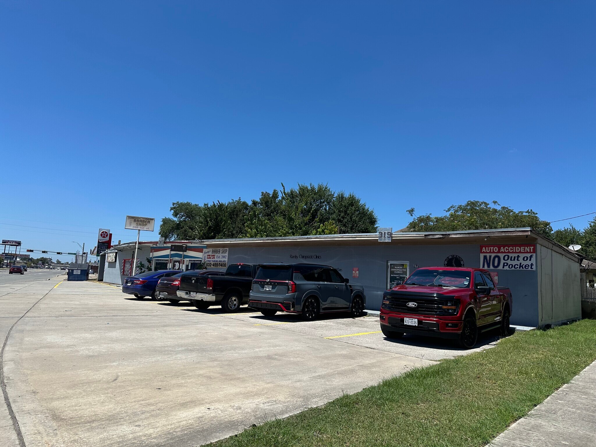 315 E 1st St, Humble, TX à vendre Photo de l’immeuble– Image 1 sur 2