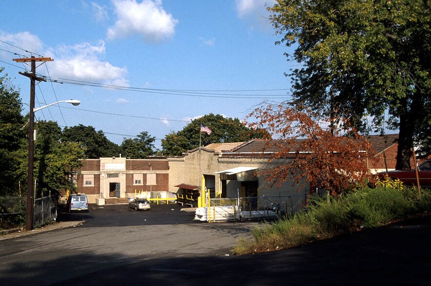 1109 Grand Ave, North Bergen, NJ à louer - Photo principale – Image 1 sur 3