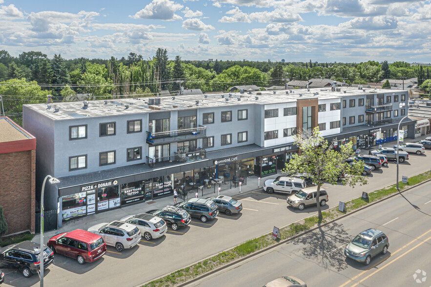 8927 82 Av NW, Edmonton, AB à louer - Photo de l’immeuble – Image 2 sur 4