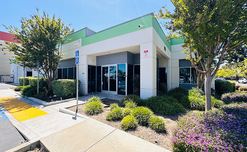 198 Stauffer Blvd, San Jose, CA à vendre Photo de l’immeuble– Image 1 sur 14