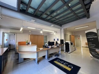 Plus de détails pour Local commercial à louer