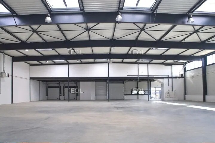 Industriel/Logistique dans Ézanville à vendre - Photo de l’immeuble – Image 3 sur 7