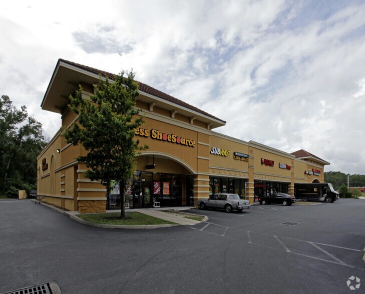 4920 E Silver Springs Blvd, Ocala, FL à louer - Photo principale – Image 1 sur 4