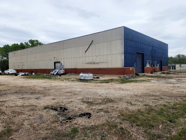 135 N. Walnut St., Augusta, KS à louer - Photo de l’immeuble – Image 2 sur 10