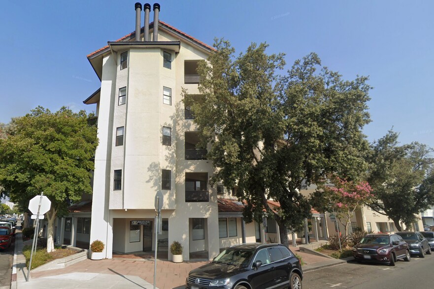 151-153 Forest Ave, Palo Alto, CA à louer - Photo de l’immeuble – Image 1 sur 5