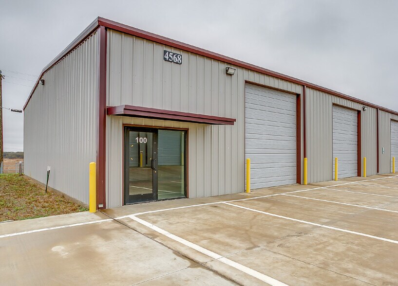 4525-4529 JD Mouser Pky, Alvarado, TX à louer - Photo de l’immeuble – Image 3 sur 17