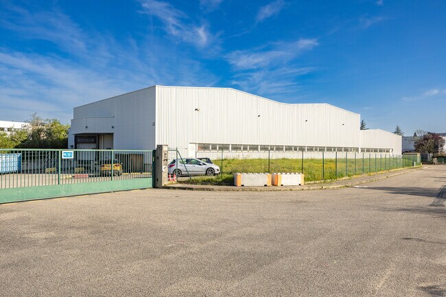 Plus de détails pour Industriel/Logistique à louer