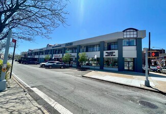Plus de détails pour 35-30 Francis Lewis Blvd, Flushing, NY - Bureau/Médical à louer