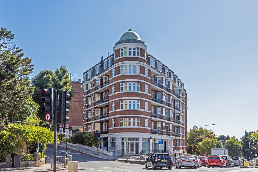 250 Finchley Rd, Londres à louer - Photo de l’immeuble – Image 2 sur 3