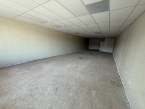 131-141 S Courtenay Pky, Merritt Island, FL à louer Photo intérieure– Image 2 sur 2