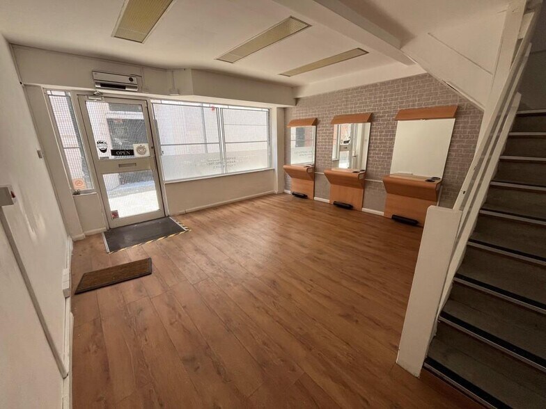 4-7 Pelhams Ln, Colchester à louer - Photo de l’immeuble – Image 3 sur 9