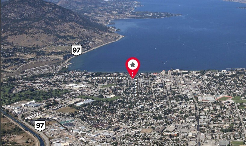 400 Westminster Av W, Penticton, BC à vendre Aérien– Image 1 sur 2