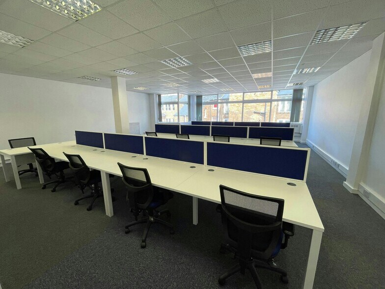 24-28 Queen Victoria St, Reading à louer - Photo de l’immeuble – Image 3 sur 5