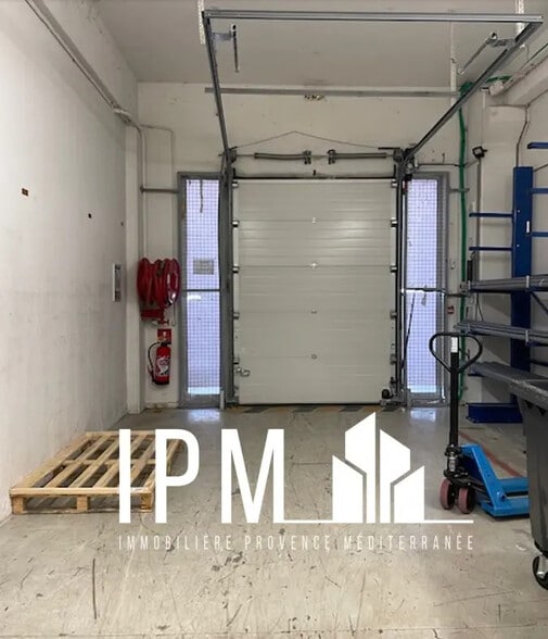 Local d’activités dans Marseille à louer - Photo intérieure – Image 2 sur 20