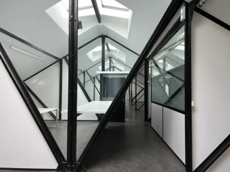 Bureau dans Lyon à louer - Photo de l’immeuble – Image 3 sur 24