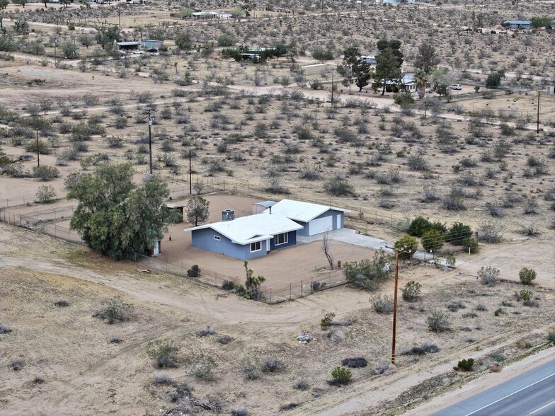 1412 Old Woman Springs Rd, Yucca Valley, CA à vendre - Photo de l’immeuble – Image 2 sur 23