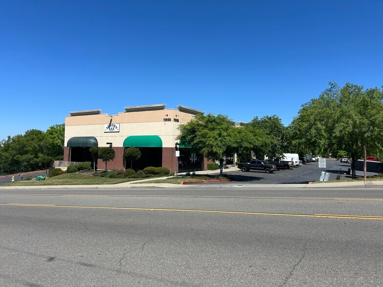 11905 Dry Creek Rd, Auburn, CA à louer - Photo de l’immeuble – Image 3 sur 12