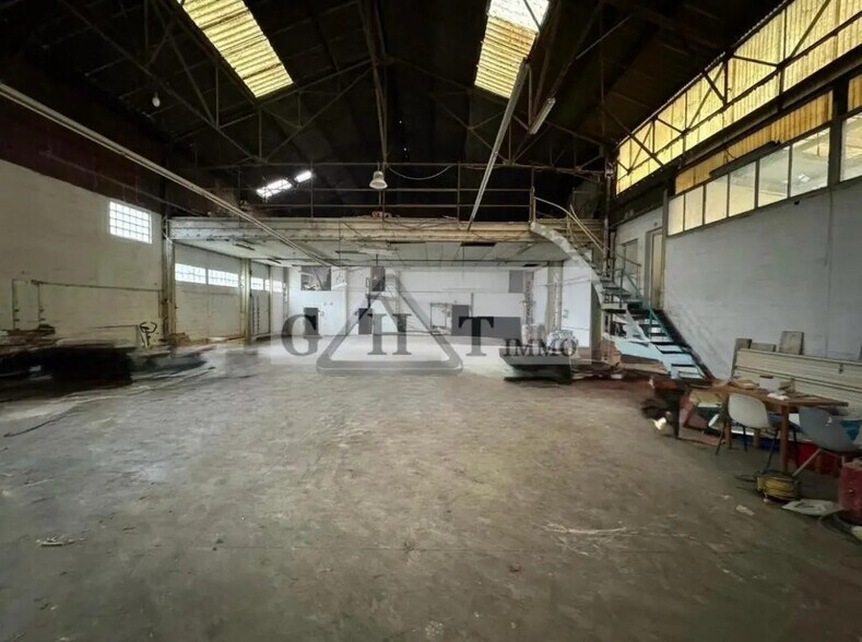 Industriel/Logistique dans Champigny-sur-Marne à louer - Photo de l’immeuble – Image 1 sur 11