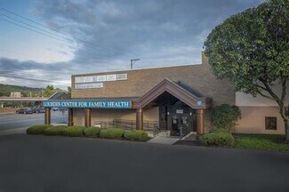 Plus de détails pour 303 Main St, Binghamton, NY - Santé à vendre