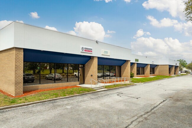 Plus de détails pour 3902 Corporex Park Dr, Tampa, FL - Bureau, Local d'activités à louer