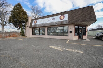 740 N Broad St, Woodbury, NJ à louer Photo de l’immeuble– Image 1 sur 30