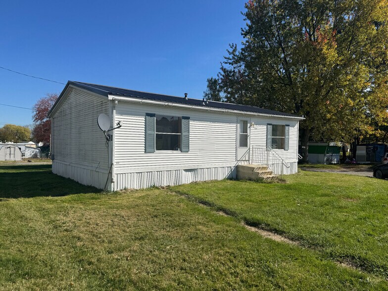 101 Superior Ln, Aliquippa, PA à vendre - Photo de l’immeuble – Image 3 sur 3