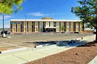 1810 Murchison Dr, El Paso, TX à louer Photo intérieure– Image 1 sur 15