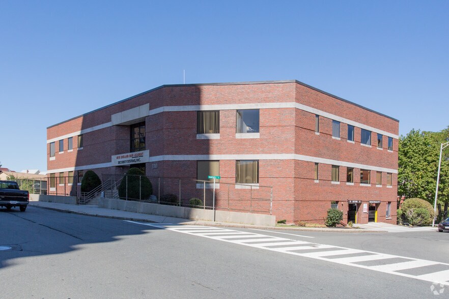 110 Florence St, Malden, MA à louer - Photo de l’immeuble – Image 2 sur 16