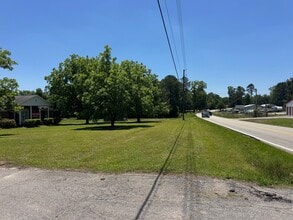2113 Wessinger Rd, Chapin, SC à louer Photo de l’immeuble– Image 2 sur 16