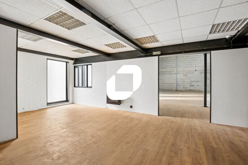 Bureau dans Le Thillay à louer - Photo intérieure – Image 1 sur 14