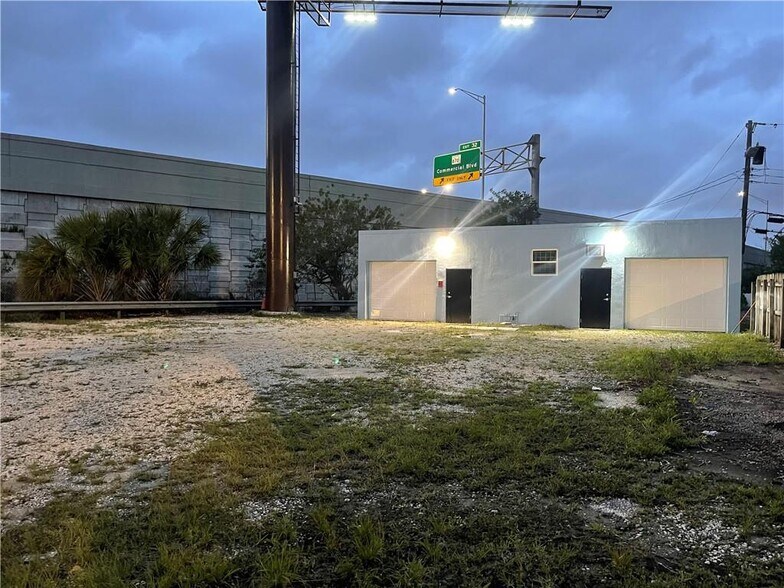 665 W Prospect Rd, Oakland Park, FL à louer - Photo de l’immeuble – Image 3 sur 23