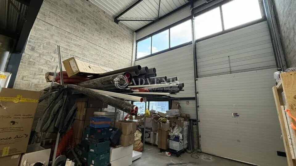 Local d’activités dans Montévrain à louer - Photo de l’immeuble – Image 1 sur 8